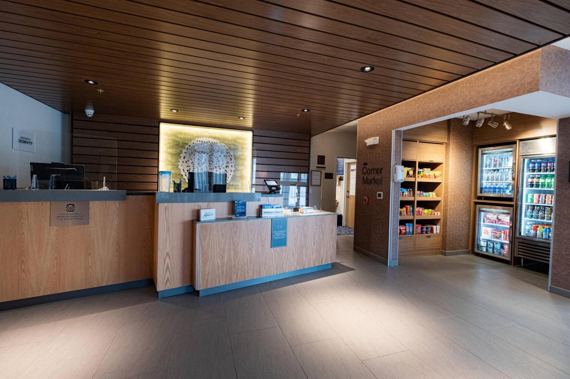 Fairfield By Marriott Inn & Suites فوند دو لاك المظهر الخارجي الصورة