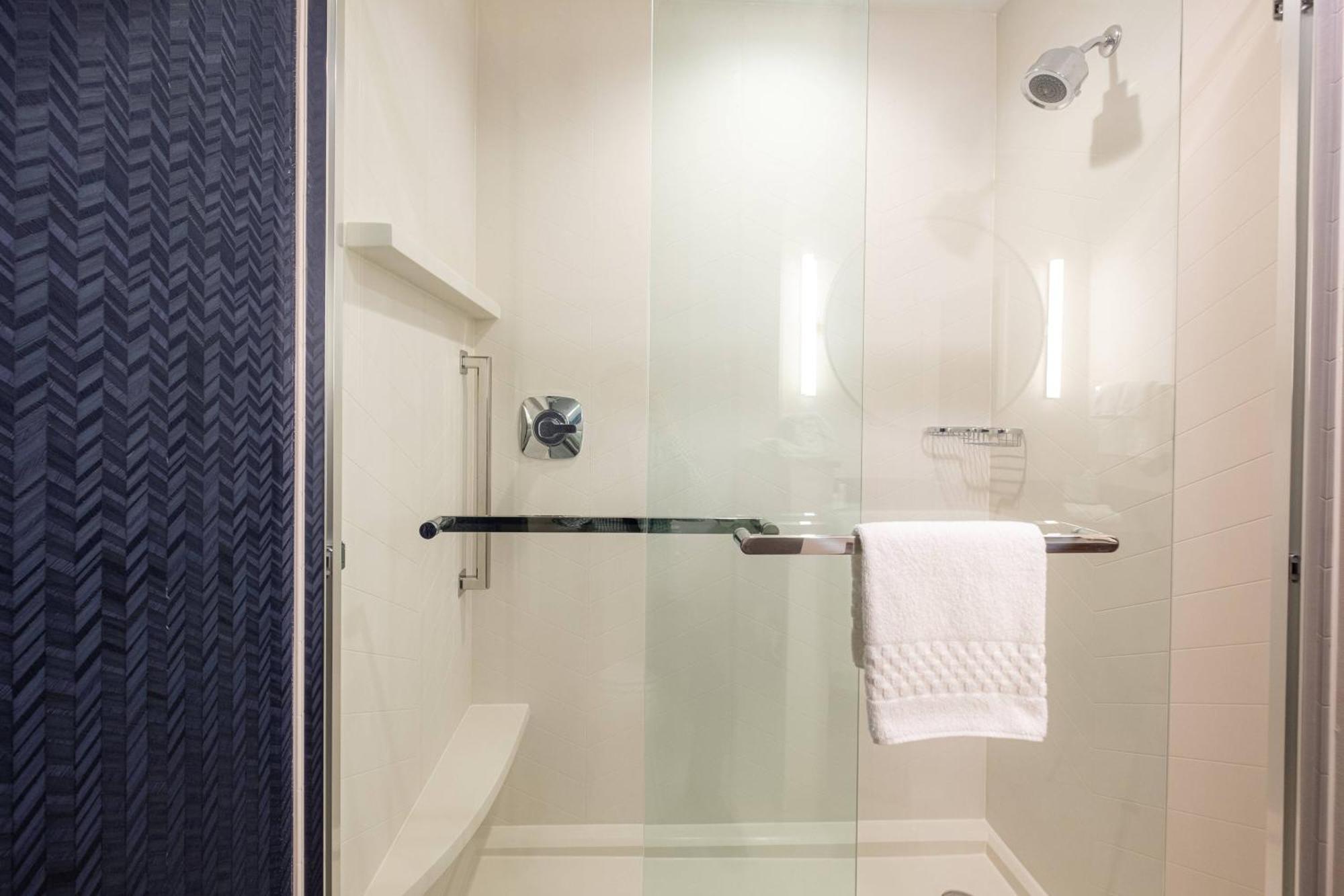 Fairfield By Marriott Inn & Suites فوند دو لاك المظهر الخارجي الصورة
