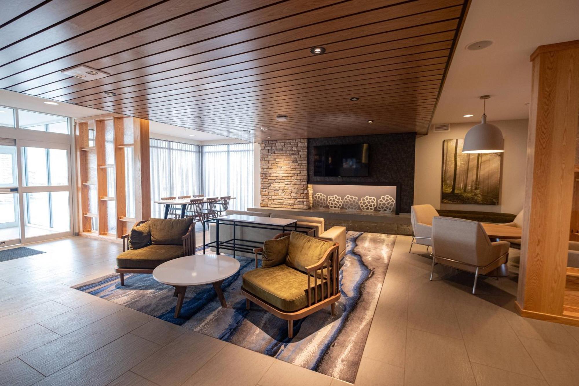 Fairfield By Marriott Inn & Suites فوند دو لاك المظهر الخارجي الصورة