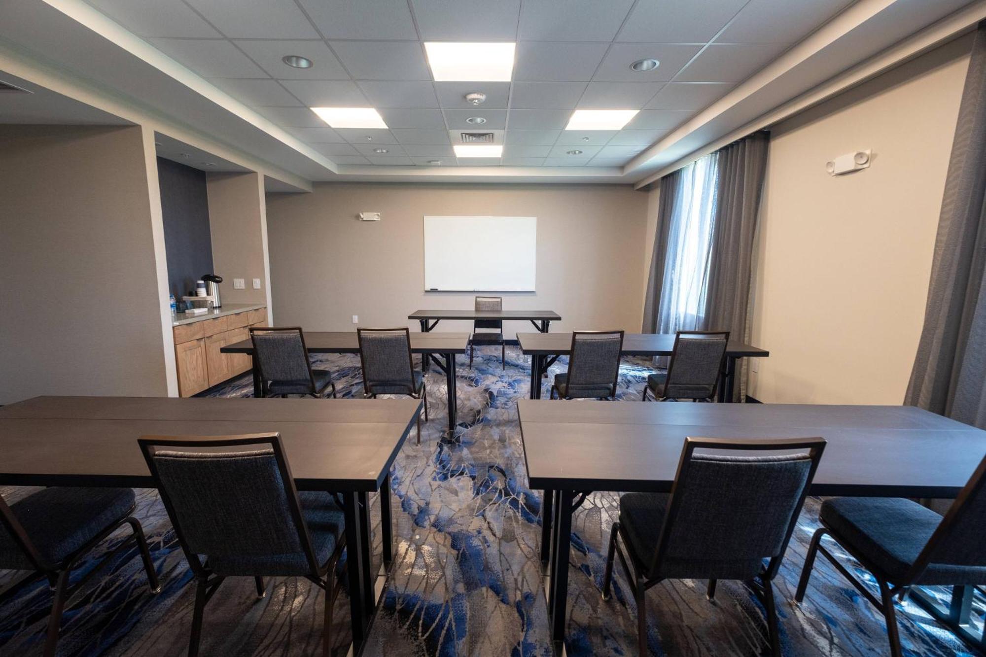 Fairfield By Marriott Inn & Suites فوند دو لاك المظهر الخارجي الصورة