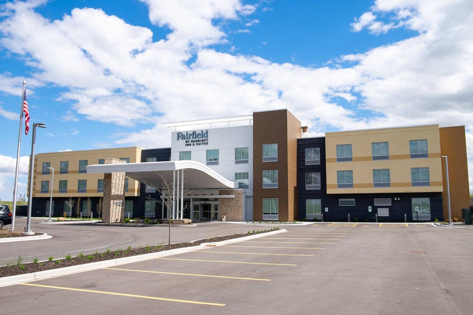 Fairfield By Marriott Inn & Suites فوند دو لاك المظهر الخارجي الصورة